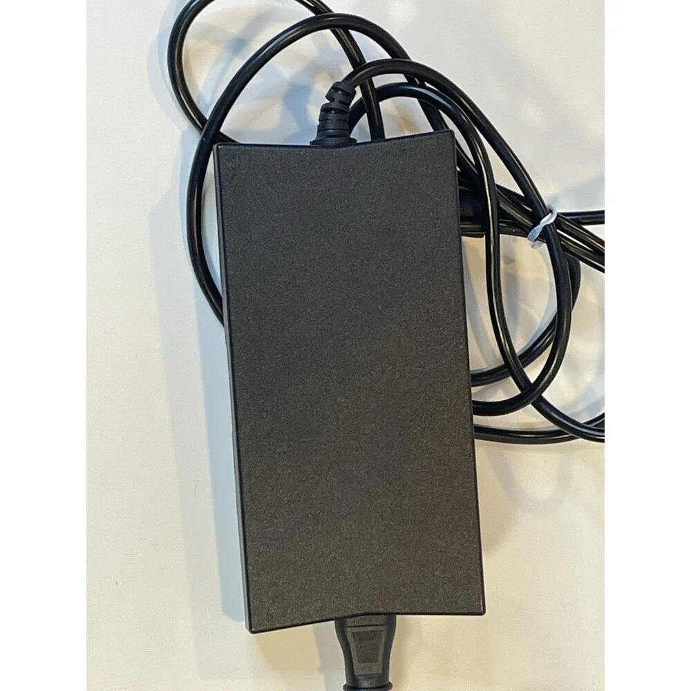Genuine Dell 130W 19.5V AC Power Adapter Laptop Charger LA130PM190 Tip 7.4mm OEM